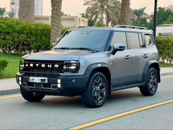 جيتور تي 2 لكجري بلس 2025 اوتوماتيك 18,000 كم 4 سلندر دفع رباعي اس يو في رمادي مطفي تحت الضمان