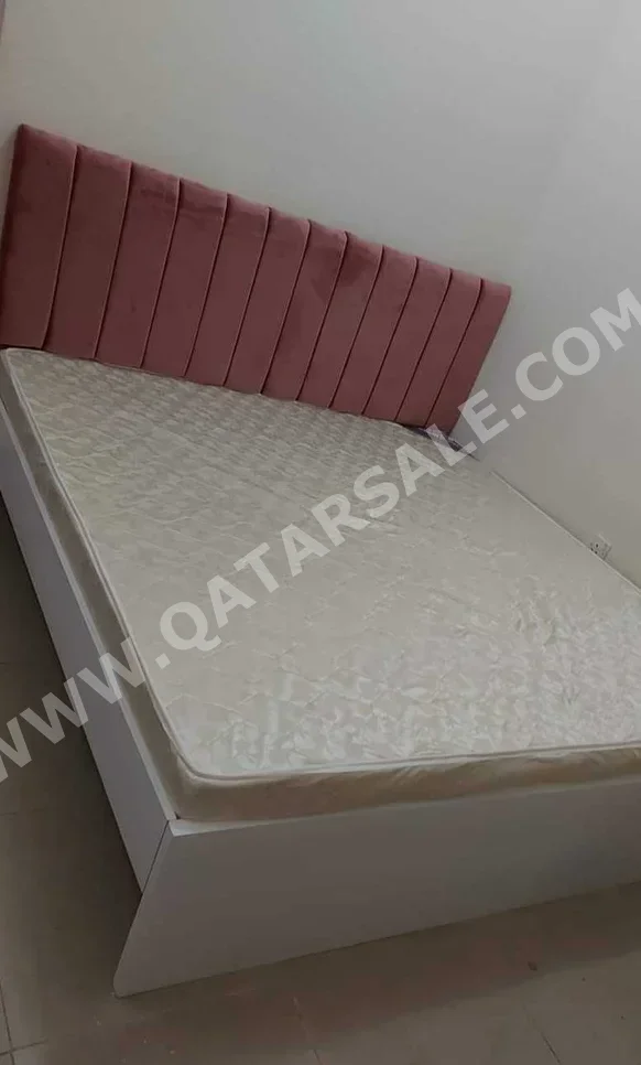 الأسّرة - كينج - البرتقالي - متضمنة المرتبة