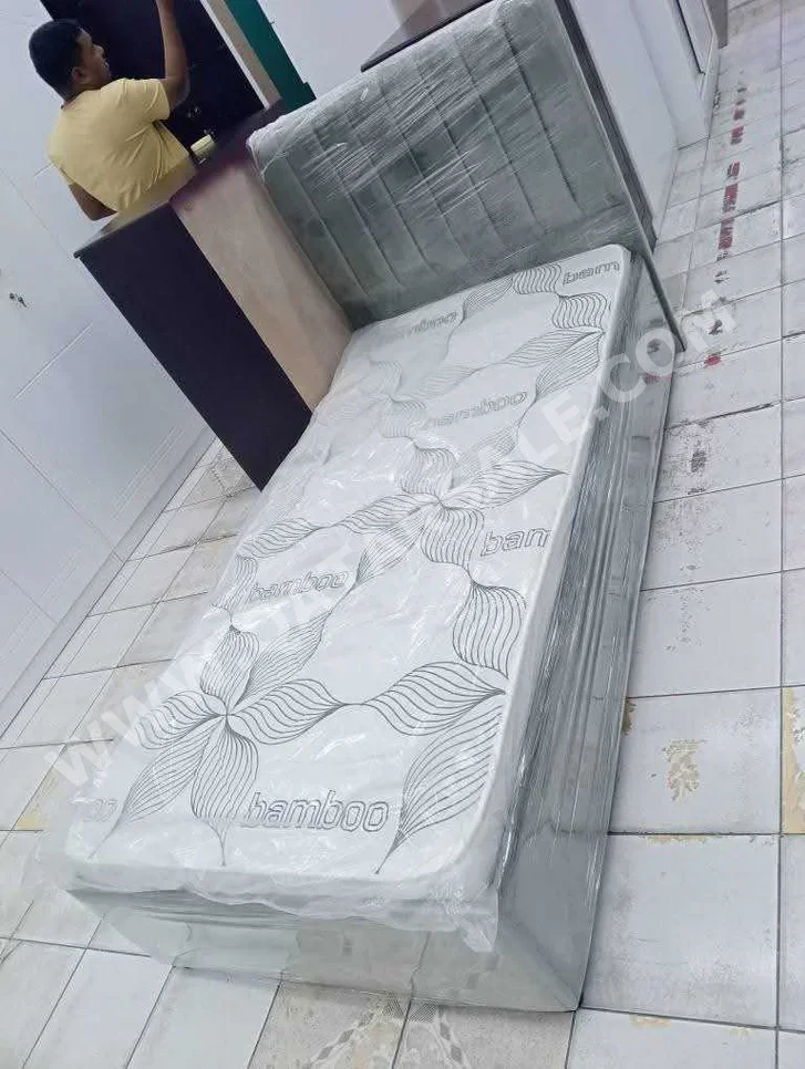 Beds - Lifestyle - Single - Green - Mattress Included