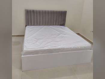 Beds - Queen  - Gray  - Mattress Included