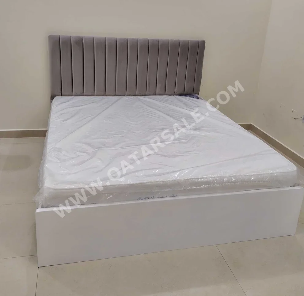 الأسّرة - كوين - اللون الرمادي - متضمنة المرتبة