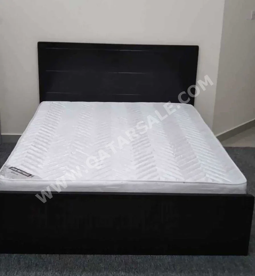 الأسّرة - كينج - بنى - متضمنة المرتبة