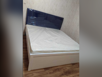 Beds - King  - Black  - Mattress Included