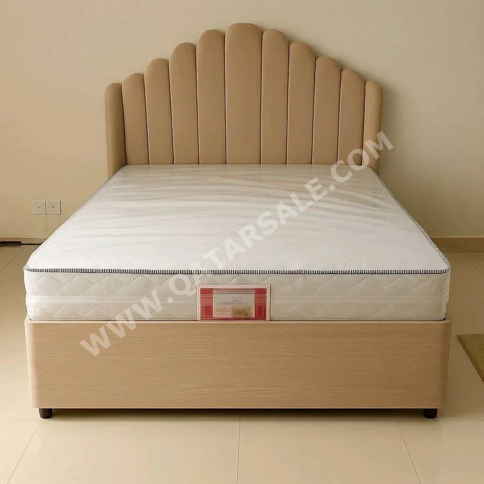 Beds - Queen - Yellow - Mattress Included