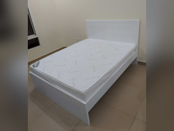 Beds - Queen  - White  - Mattress Included
