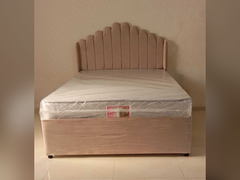 Beds - Queen  - Orange  - Mattress Included