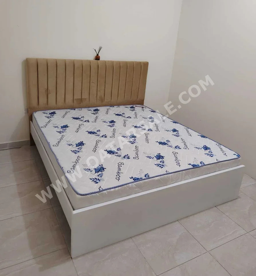 الأسّرة - كينج - الأصفر - متضمنة المرتبة