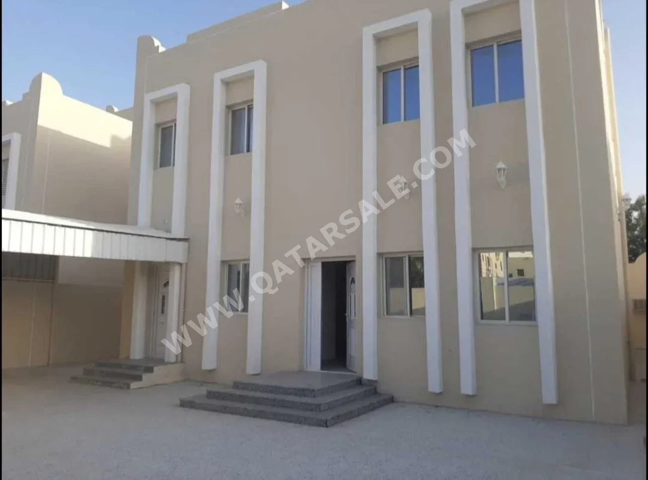 Family Residential  - Not Furnished  - Umm Salal  - 6 Bedrooms