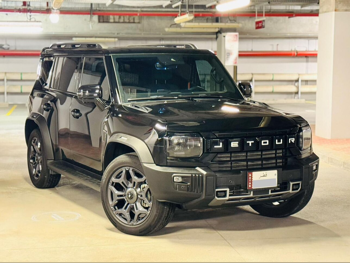 جيتور تي 2 لكجري 2025 اوتوماتيك 36,000 كم 4 سلندر دفع رباعي اس يو في أسود تحت الضمان