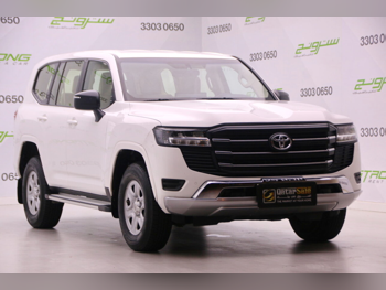 تويوتا لاند كروزر جي اكس 2024 اوتوماتيك 128,000 كم 6 سلندر دفع رباعي اس يو في أبيض