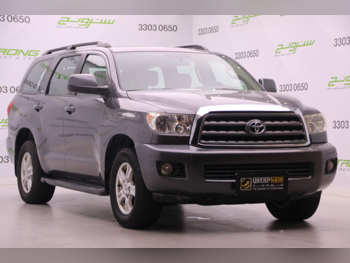 Toyota Sequoia 2016 Automatic 241,000 Km 8 Cylinder Four Wheel Drive (4WD) SUV Gray