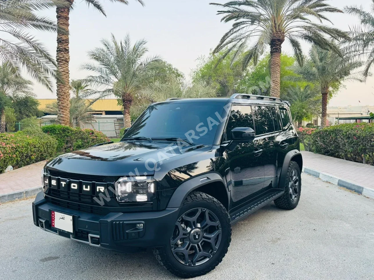 جيتور تي 2 لكجري 2024 اوتوماتيك 24,000 كم 4 سلندر دفع رباعي اس يو في أسود تحت الضمان