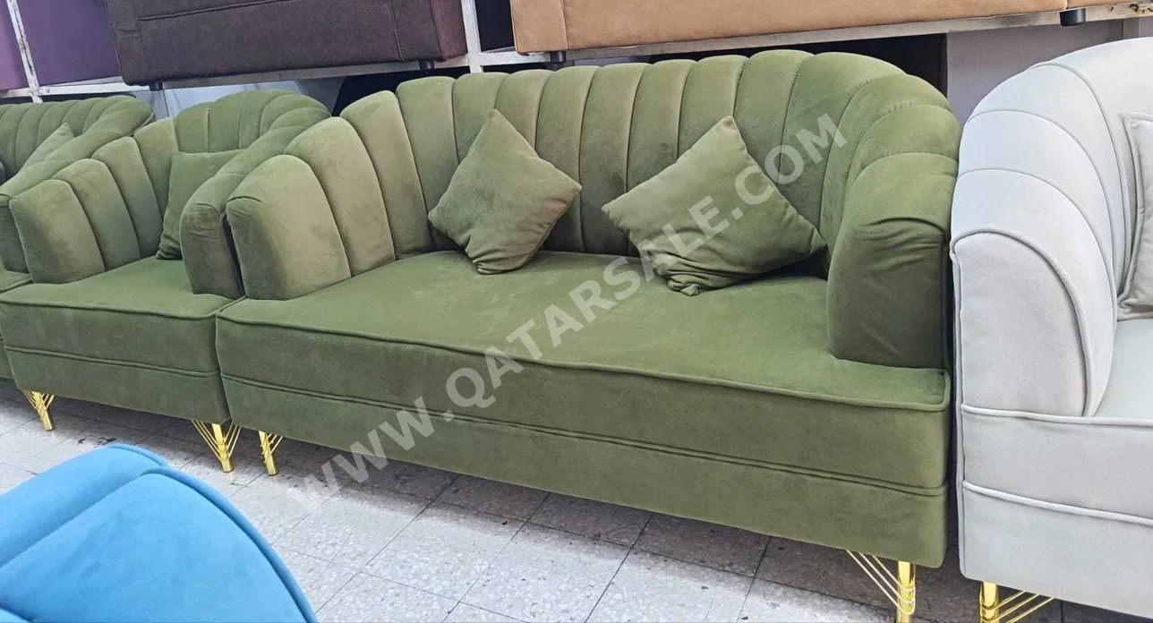 الأرائك والكنب والكراسي لايف ستايل  طقم كنب  - قماش  - أخضر وبيج