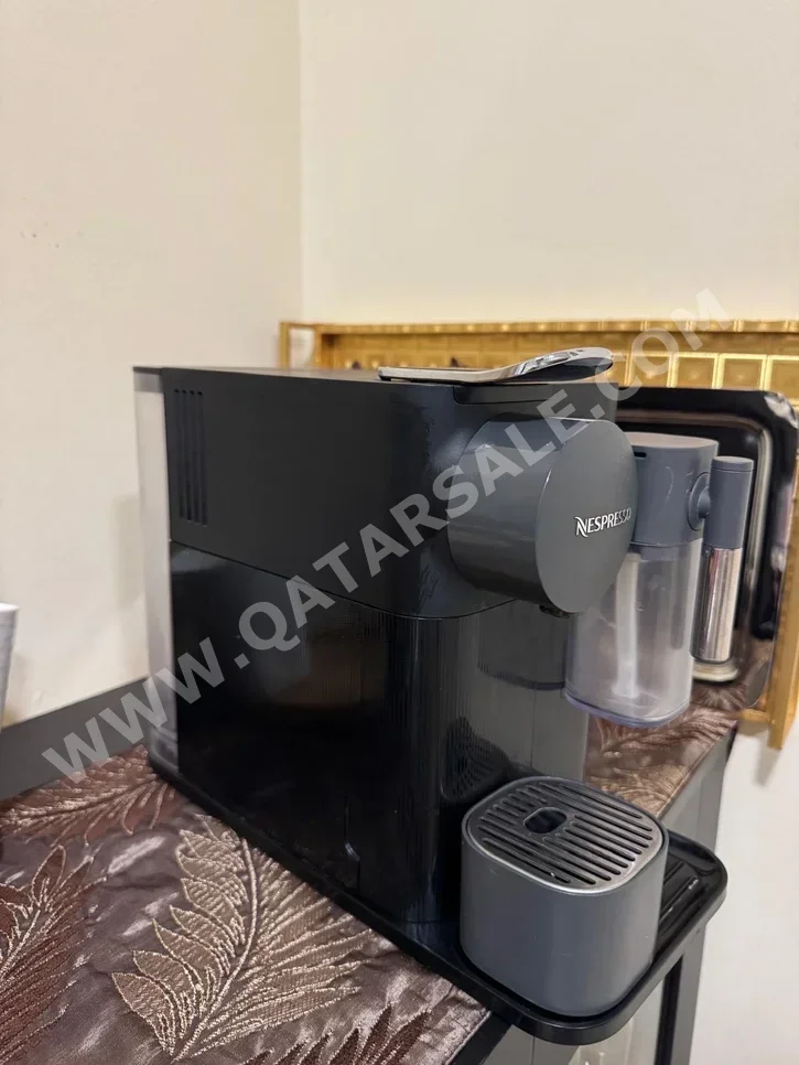 صانعات القهوة ماكينة صنع القهوة بكبسولة - نسبرسو - أسود