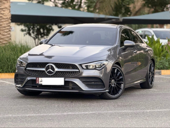 مرسيدس - بنز سي ال ايه 250 2023 اوتوماتيك 34,500 كم 4 سلندر دفع خلفي سيدان رمادي تحت الضمان
