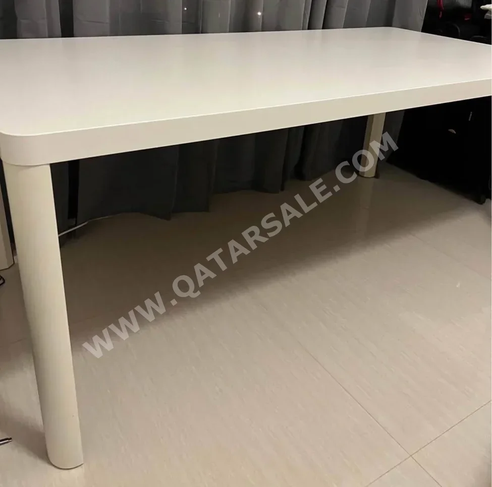 Tables & Sideboards Table & Chairs  - White