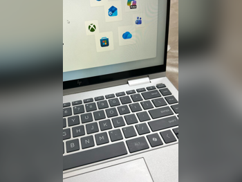 Laptops HP - ENVY 2023 - Silver - Windows 11 - Intel - Core i7 -Memory (Ram): 16 GB