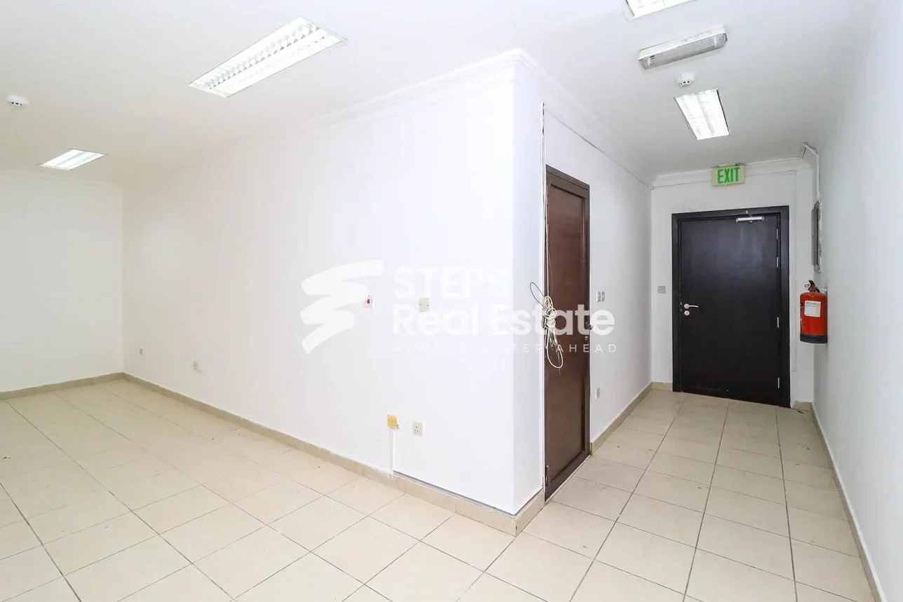 Commercial Offices - Not Furnished - Al Rayyan - Al Gharrafa