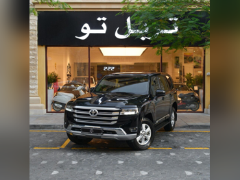تويوتا  لاند كروزر  جي اكس ار توين توربو  2023  اوتوماتيك  111,980 كم  6 سلندر  دفع رباعي  اس يو في  أسود