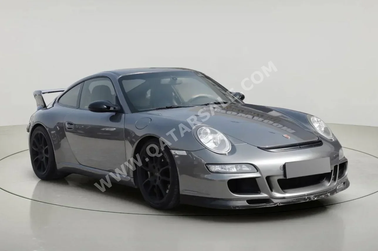 Porsche 911 GT3 2007 Manual 113,000 Km 6 Cylinder Rear Wheel Drive (RWD) Coupe / Sport Gray