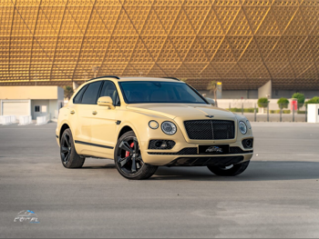 Bentley  Bentayga  2017  Automatic  99,000 Km  12 Cylinder  Four Wheel Drive (4WD)  SUV  Beige