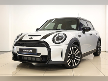 Mini  Cooper  S  2022  Automatic  29,560 Km  4 Cylinder  Front Wheel Drive (FWD)  Hatchback  Silver  With Warranty