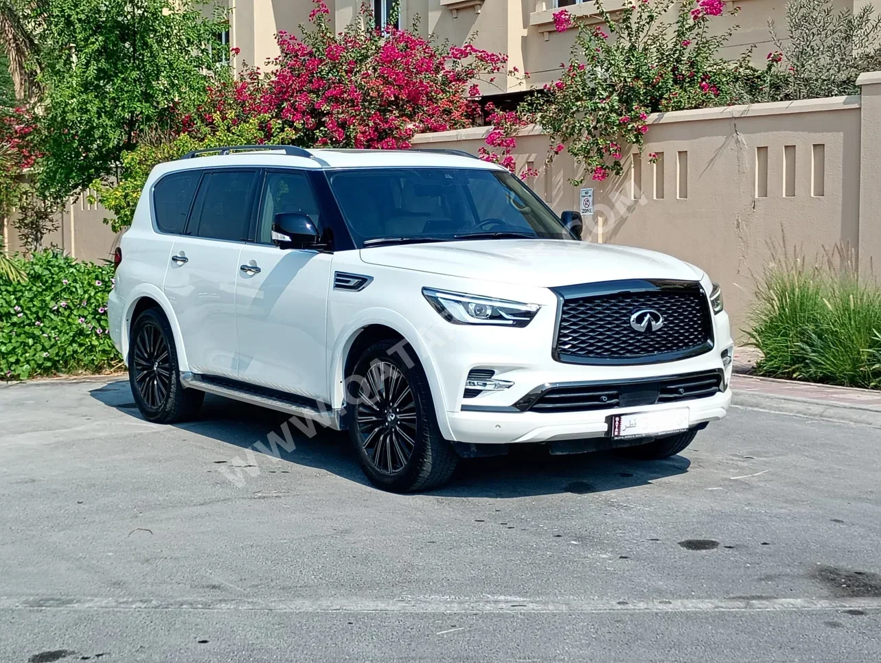 Infiniti QX 80 2023 Automatic 22,000 Km 8 Cylinder Four Wheel Drive (4WD) SUV White With Warranty
