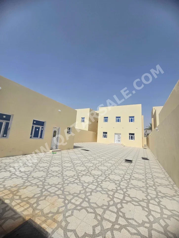 Family Residential  - Not Furnished  - Umm Salal  - Umm Al Amad  - 6 Bedrooms