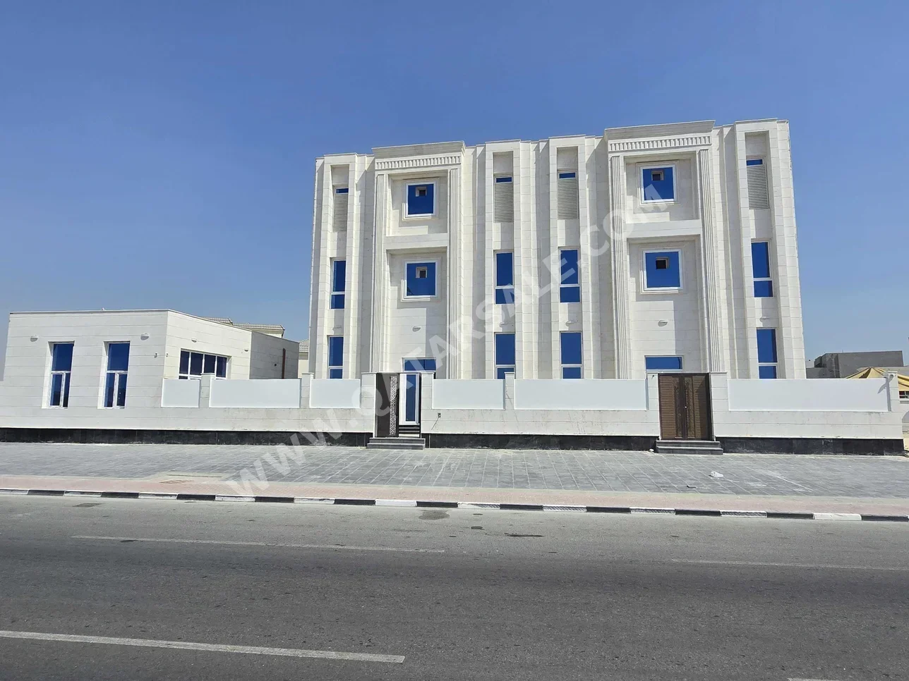Service  - Not Furnished  - Al Rayyan  - Izghawa  - 6 Bedrooms