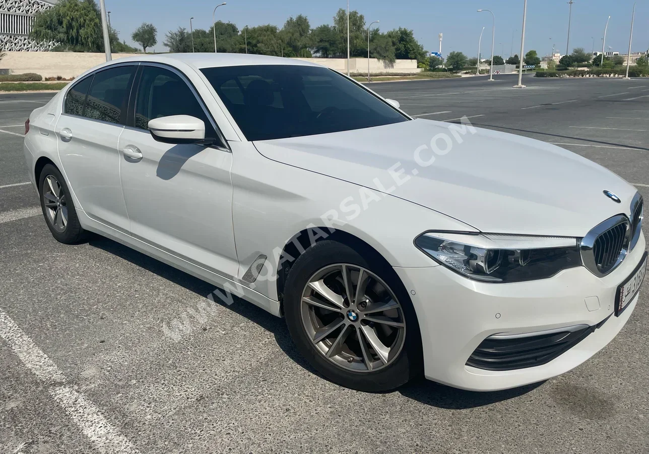 BMW  5-Series  520i  2019  Automatic  53,000 Km  4 Cylinder  Rear Wheel Drive (RWD)  Sedan  White