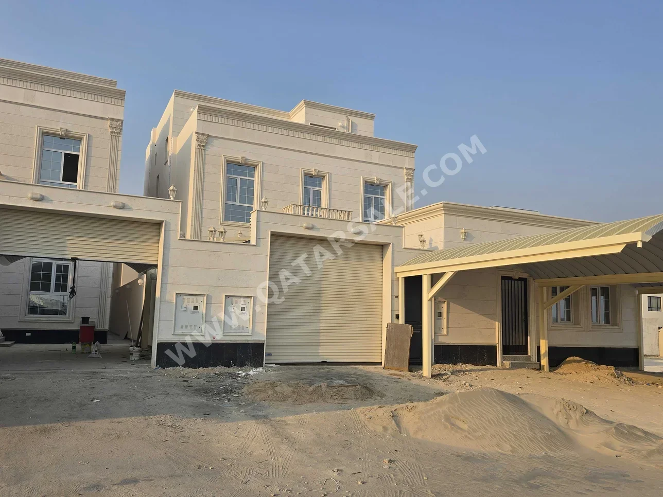 Family Residential  - Not Furnished  - Al Daayen  - Umm Qarn  - 7 Bedrooms