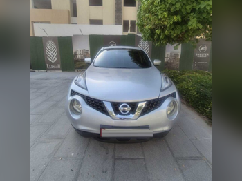 Nissan  Juke  2016  Automatic  149,500 Km  4 Cylinder  Front Wheel Drive (FWD)  SUV  Gray  With Warranty