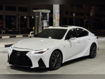 Lexus ES 350 F-Sport 2021 Automatic 73,000 Km 6 Cylinder Rear Wheel Drive (RWD) Sedan White