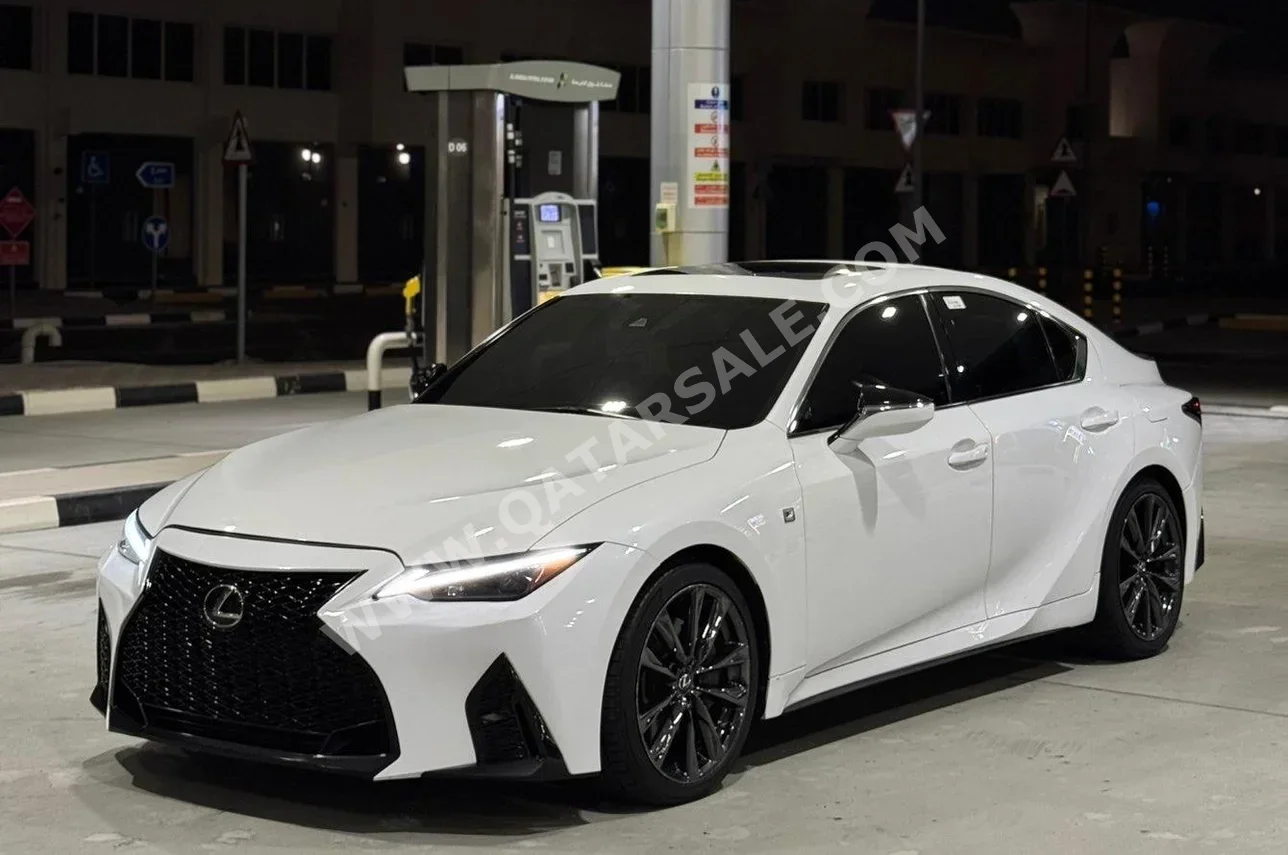 لكزس  إيه أس  350 اف سبورت  2021  اوتوماتيك  73,000 كم  6 سلندر  دفع خلفي  سيدان  أبيض