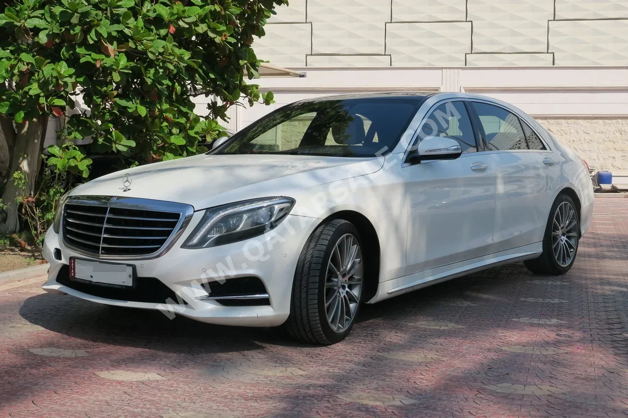 Mercedes-Benz S-Class 500 2015 Automatic 191,000 Km 8 Cylinder Rear Wheel Drive (RWD) Sedan White