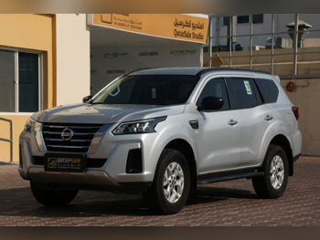 Nissan Xterra SE 2023 Automatic 130,000 Km 6 Cylinder Four Wheel Drive (4WD) SUV Silver