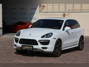 Porsche Cayenne GTS 2013 Automatic 71,000 Km 8 Cylinder Four Wheel Drive (4WD) SUV White