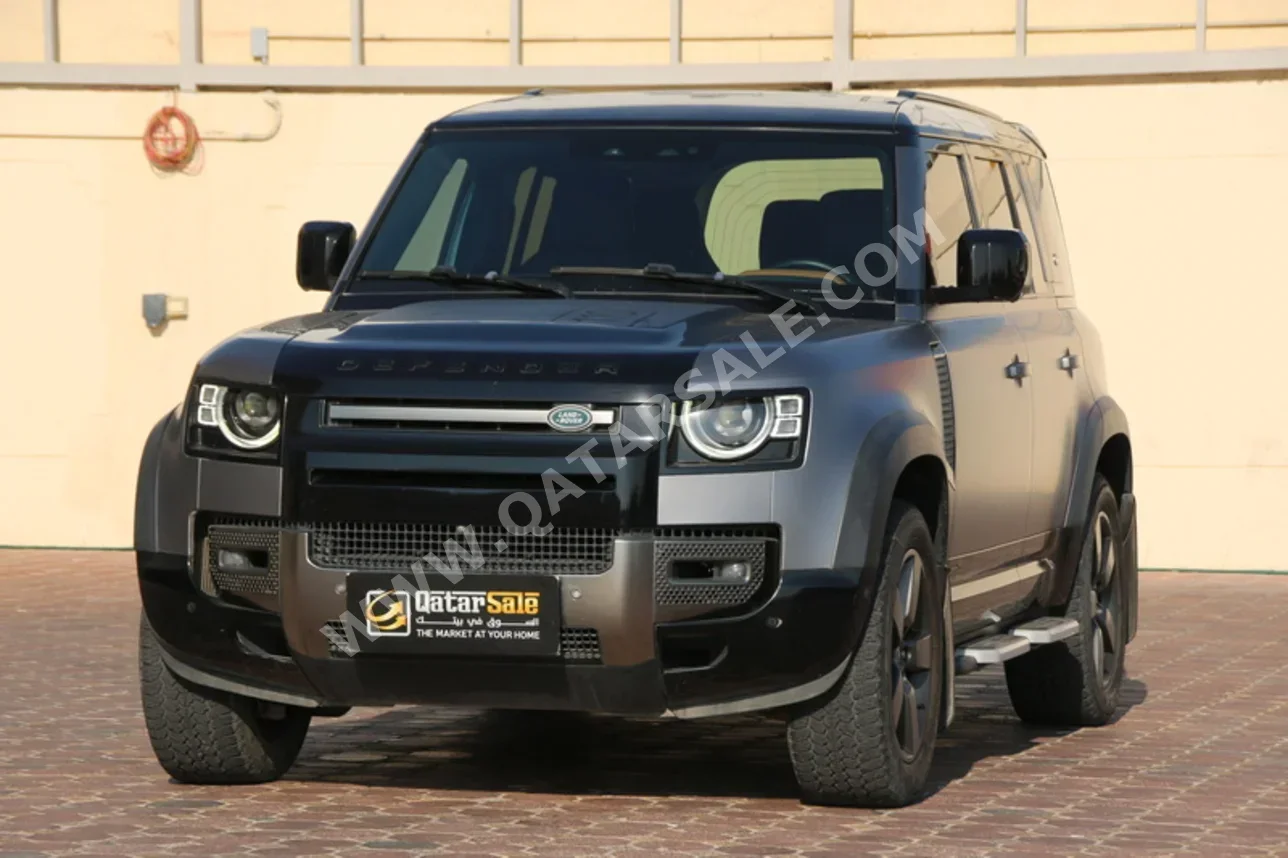 لاند روفر ديفيندر 110 اكس 2022 اوتوماتيك 50,000 كم 6 سلندر دفع رباعي اس يو في فضي تحت الضمان
