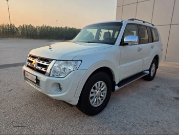 Mitsubishi Pajero GLS 2014 Automatic 102,000 Km 6 Cylinder Four Wheel Drive (4WD) SUV White