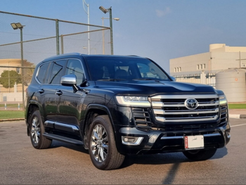 تويوتا لاند كروزر في اكس ار توين توربو 2023 اوتوماتيك 39,000 كم 6 سلندر دفع رباعي اس يو في أسود تحت الضمان