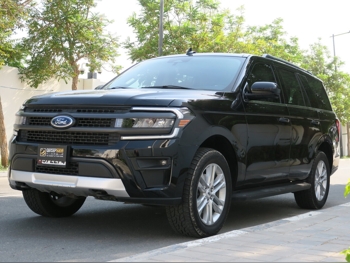 Ford  Expedition  XLT  2024  Automatic  16,000 Km  6 Cylinder  Four Wheel Drive (4WD)  SUV  Black  With Warranty