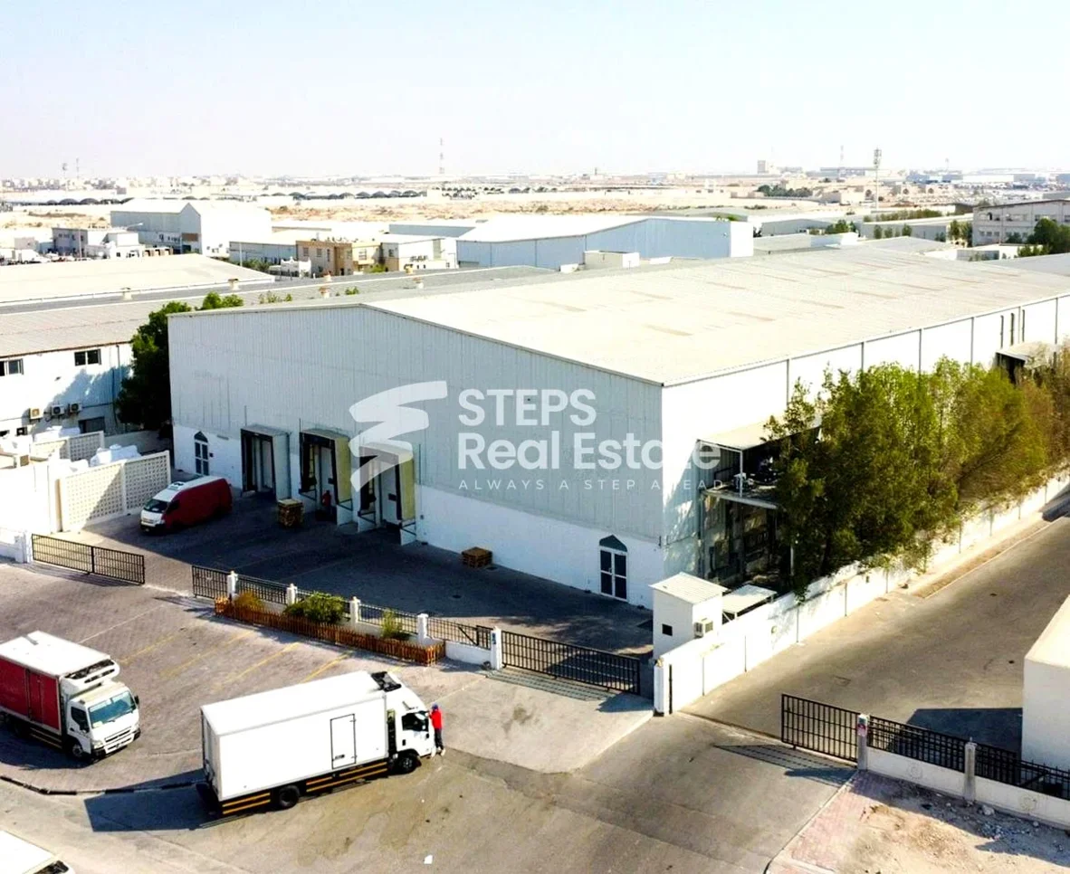Warehouses & Stores - Al Rayyan  - Industrial Area  -Area Size: 4040 Square Meter