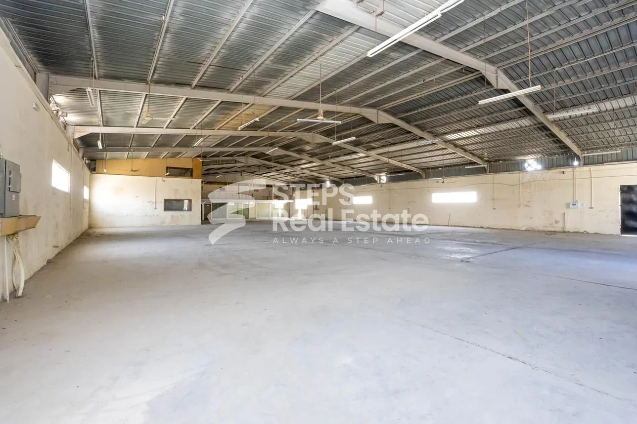 Warehouses & Stores - Al Rayyan  - Industrial Area  -Area Size: 1000 Square Meter