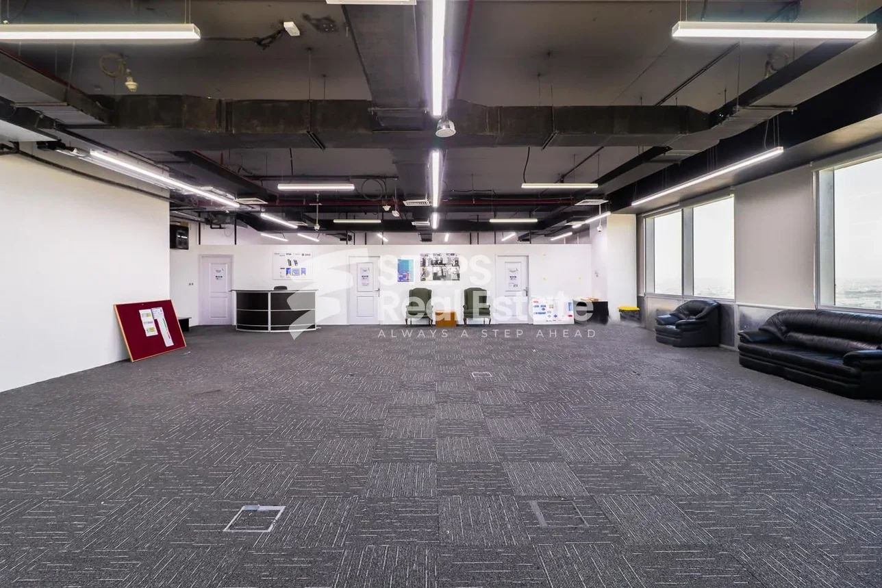 Commercial Offices - Not Furnished  - Lusail  - Marina District