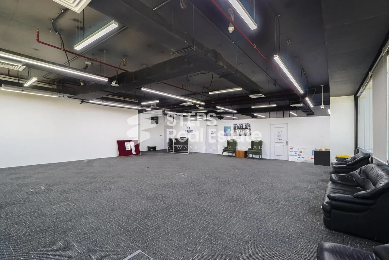 Commercial Offices - Not Furnished  - Lusail  - Marina District