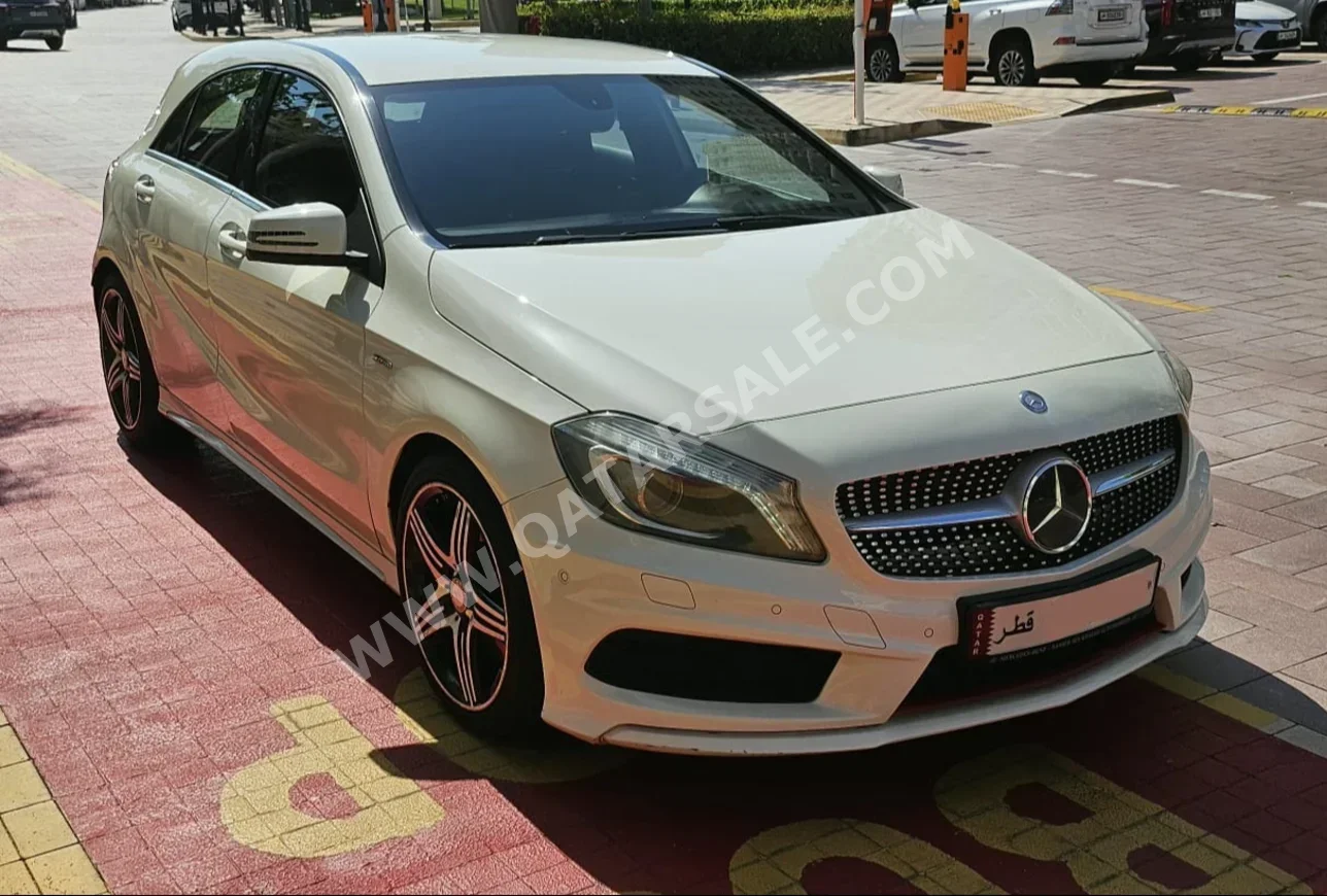 Mercedes-Benz A-Class 250 2015 Automatic 150,000 Km 4 Cylinder Rear Wheel Drive (RWD) Hatchback White