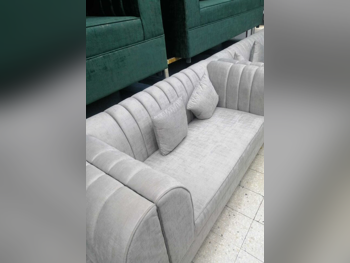 الأرائك والكنب والكراسي لايف ستايل  طقم كنب  - قماش  - متعدد الألوان