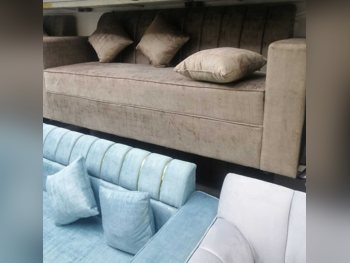 الأرائك والكنب والكراسي لايف ستايل  طقم كنب  - قماش  - متعدد الألوان