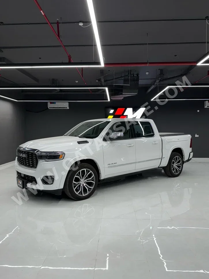 Dodge Ram Tungsten 2025 Automatic 4,000 Km 8 Cylinder Four Wheel Drive (4WD) Pick Up White With Warranty