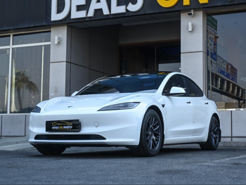 Tesla  Model 3  Long Range  2024  Automatic  53,000 Km  0 Cylinder  All Wheel Drive (AWD)  Sedan  White